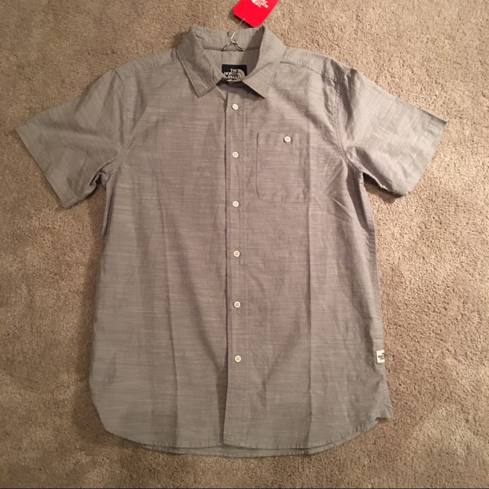 NWT The North Face Men’s Short Sleeve Shirt